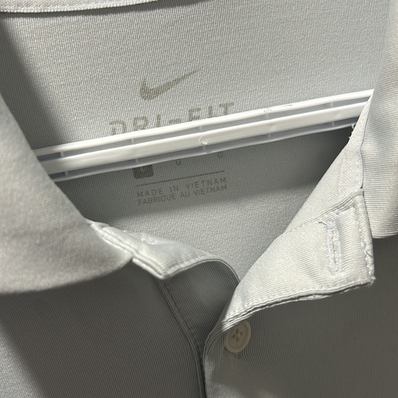 Nike Reflective dri-fit shirt - Picture 2 of 5